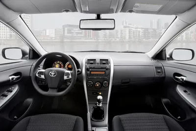 Интерьер салона Toyota Corolla (2010-2013). Фото салона Toyota Corolla