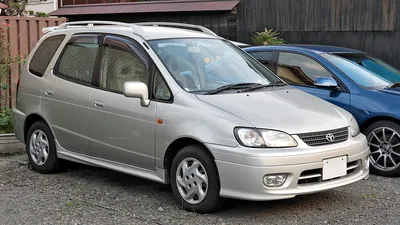 File:Toyota Corolla Spacio 001.JPG - Wikipedia