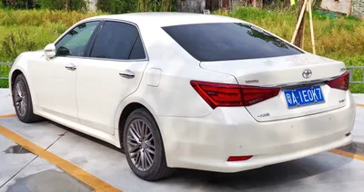 File:2015 FAW-Toyota Crown (rear).jpg - Wikipedia