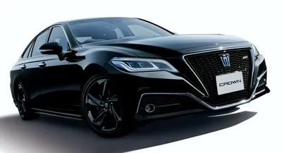 Captivating with Style: The Toyota Crown Shines in Regal Glory