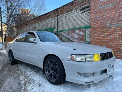 Toyota Cresta 1992, 1993, 1994, седан, 4 поколение, X90 технические  характеристики и комплектации