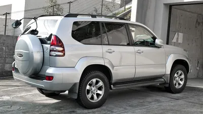 Land Cruiser (120 Series, 2003–2009) - Toyota Media Site