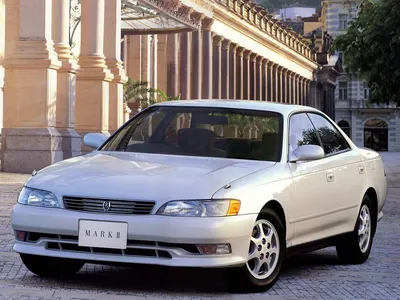 Toyota mark2 универсал, белого цвета…» — создано в Шедевруме