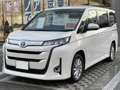 Toyota Noah — Википедия