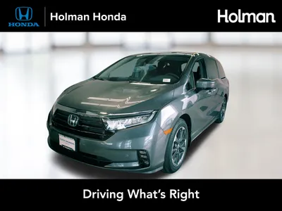 2023 Honda Odyssey vs. Toyota Sienna: Which Should You Buy?