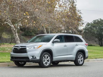 2022 Nissan Pathfinder vs 2021 Toyota Highlander - Lokey Nissan