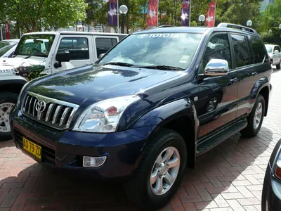 File:2007 Toyota Land Cruiser Prado (GRJ120R) 01.jpg - Wikimedia Commons