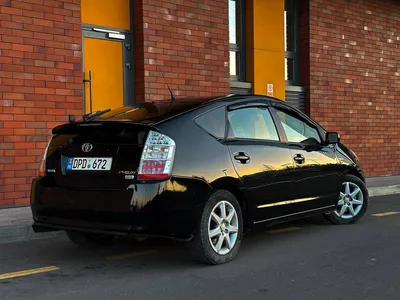 Бронировать авто Toyota Prius 20 в Кишиневе - От 23 €/День- justrent.md