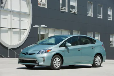 Used EVs: 2010-2015 Toyota Prius Hybrid and Plug-In - The Charge