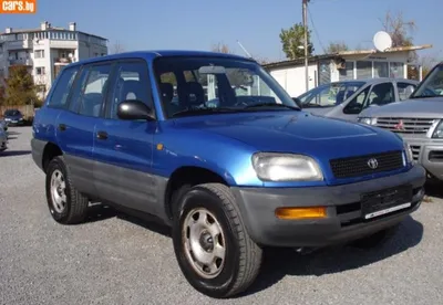 Toyota RAV4 5-Door 1998 года выпуска для рынка США. Фото 1. VERcity