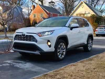 2022 Toyota RAV4's Changes Are Subtle but Improve Its Appearance