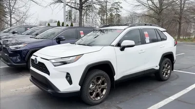 Toyota RAV4 Graphics - Rage Wraps