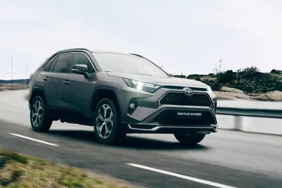 Тест-драйв Toyota RAV4: Икона среди паркетников