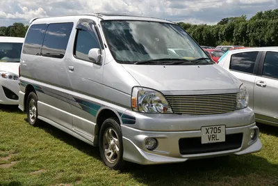 TOYOTA HIACE REGIUS