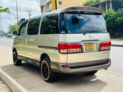 Toyota Hiace Regius 1998, PEARL TWO-TONE - Autocraft Japan