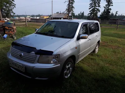 Тойота Саксид 2012 года в Якутске, Продаю Toyota succeed 2012 года выпуска,  белый, бензин, комплектация 1.5 TX G package, акпп, пробег 150 тысяч км, б/у