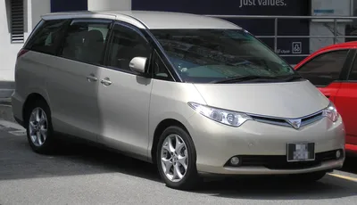 Toyota представила новые премиальные автомобили для большой семьи (фото)