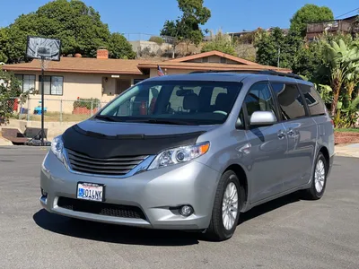 Toyota Sienna (2011) - picture 5 of 117