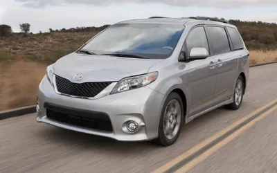 Review: 2011 Toyota Sienna Photo Gallery