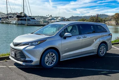 2021 Toyota Sienna: 4 Things We Like and 3 Things We Don't | Cars.com