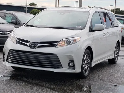 2013 Toyota Sienna Research, Photos, Specs and Expertise | CarMax