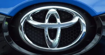 Обзор Toyota C-HR - особенности и характеристики кросс-купе