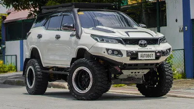 На Филиппинах Toyota Fortuner получила экстремальный тюнинг - читайте в  разделе Новости в Журнале Авто.ру