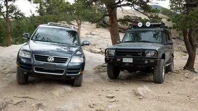 Тест-драйв Volkswagen Touareg VS Toyota Land Cruiser Prado: Они пройдут -  КОЛЕСА.ру – автомобильный журнал