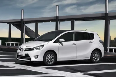 Toyota Verso - цены, отзывы, характеристики Verso от Toyota