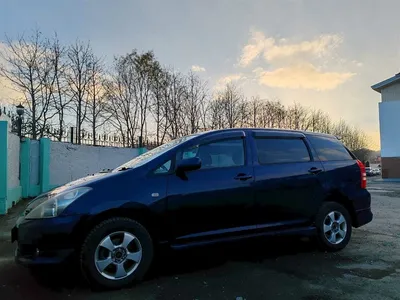BE FORWARD - The Toyota Wish was made to meet the desires of all car  buyers. But will it meet YOUR needs? Take a closer look at the model's key  years between