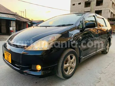8364 Japan Used Toyota Wish 2005 Wagon | Imperial Solutions