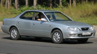 Файл:1994 Toyota Vista 01.jpg — Википедия