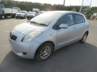 Toyota Yaris (2005) - picture 2 of 11