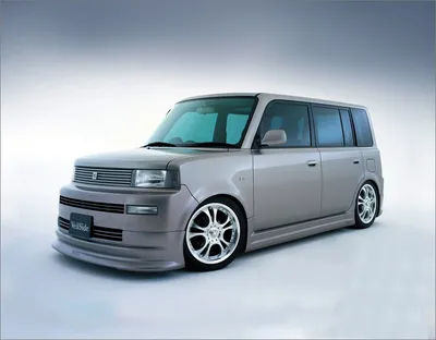 Toyota bB (2003) | More Cube than a Nissan Cube? en.wikipedi… | Flickr
