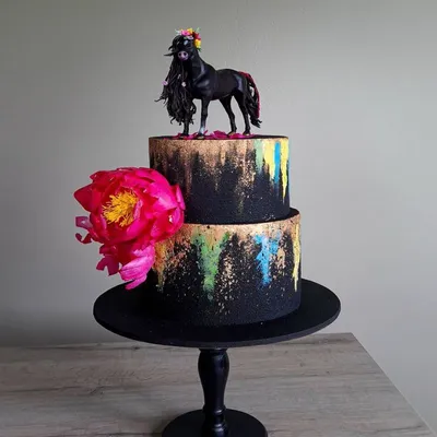 Мужской торт с лошадью, для того,кто любит их изящество,грацию и статность  🐎 Начинка \"чёрный лес \"🍒 . #тортберезанская #торткореновск… | Instagram