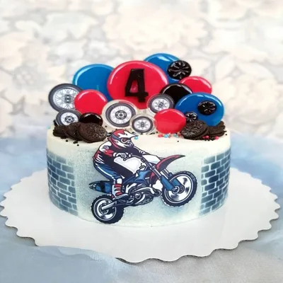 Вкусные приятности на колесах: фото торта, который порадует гурманов и мотоциклистов.