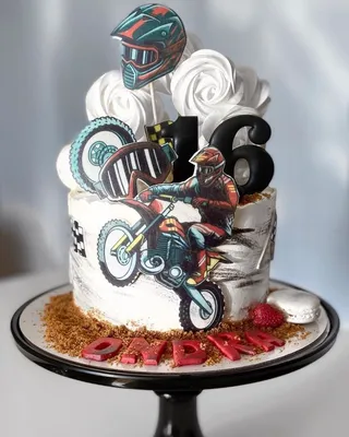 Изображение торта в виде мотоцикла для рабочего стола