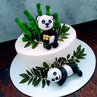 Торт в виде панды, реалистично, …» — создано в Шедевруме