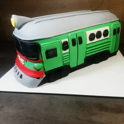 Thomas the train cake | Train birthday cake, Birthday, Boy birthday cake