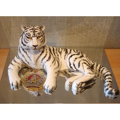 Торт В виде тигренка с доставкой по Москве Тигры Тематические торты  Производство тортов на заказ - Fleurie
