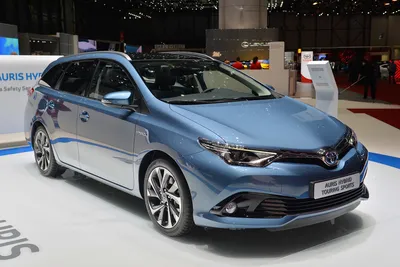 Toyota Auris Makeover | Color Change Wrap - YouTube