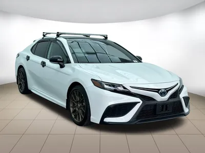 2020 Toyota Camry LE Hybrid Super White - YouTube