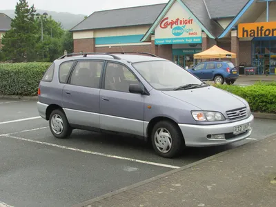 Toyota Picnic 2.0 Automatic, 128hp, 1998