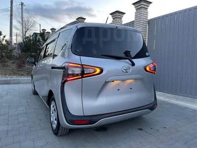 Продажа Toyota Sienta в Новосибирске