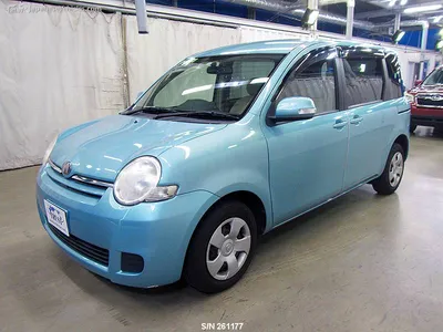 All-New Toyota Sienta Compact Minivan Unveiled In Japan | Carscoops | Toyota,  Mini van, Multi purpose vehicle