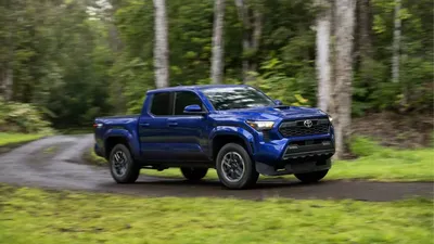 Представлена новая Toyota Tacoma: платформа от Крузака и компактный мотор -  читайте в разделе Новости в Журнале Авто.ру