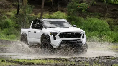 Представлена новая Toyota Tacoma: платформа от Крузака и компактный мотор -  читайте в разделе Новости в Журнале Авто.ру