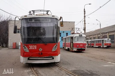 Картина на холсте Постер-лайн Трамвай 40x60 см по цене 644 ₽/шт. купить в  Москве в интернет-магазине Леруа Мерлен