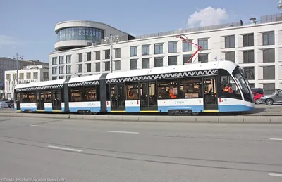 Трамвай \"Витязь\" вышел на Московские улочки.