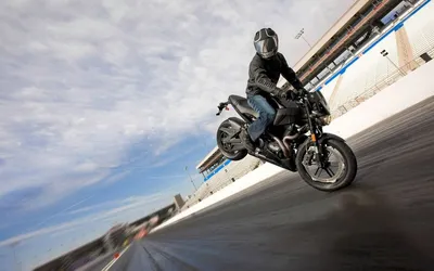 Жгучие трюки на мотоциклах: захватывающие моменты в фотоформате